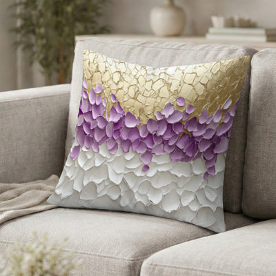Coussin décoratif à motif abstrait lavande et pétales dorés dans le vent