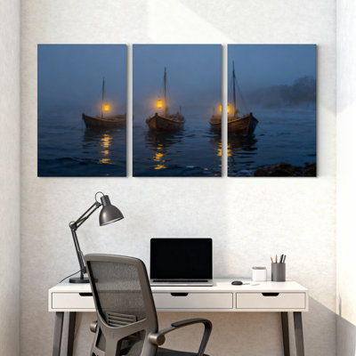 «Nautical Boat In Fog With Light Reflection», ensemble de 3 impressions d'art sur toile