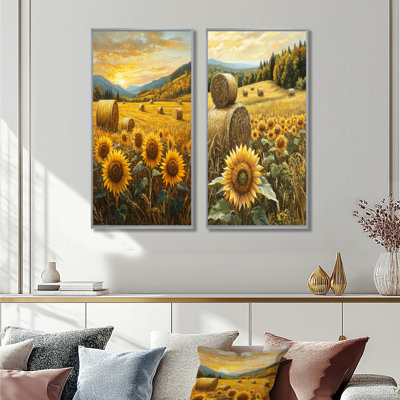 Tournesols dans la campagne Hayfield I - Collection d'art mural floral 2 pièces