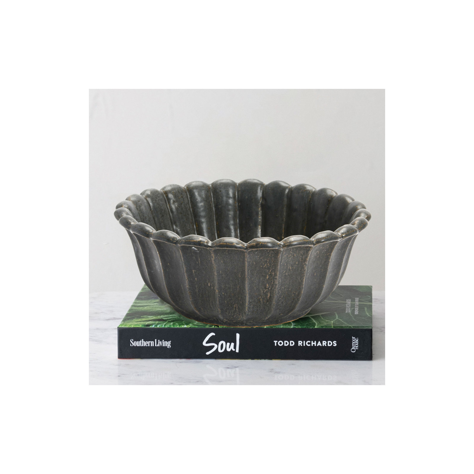 Fluted Ceramics Fruit Bowl