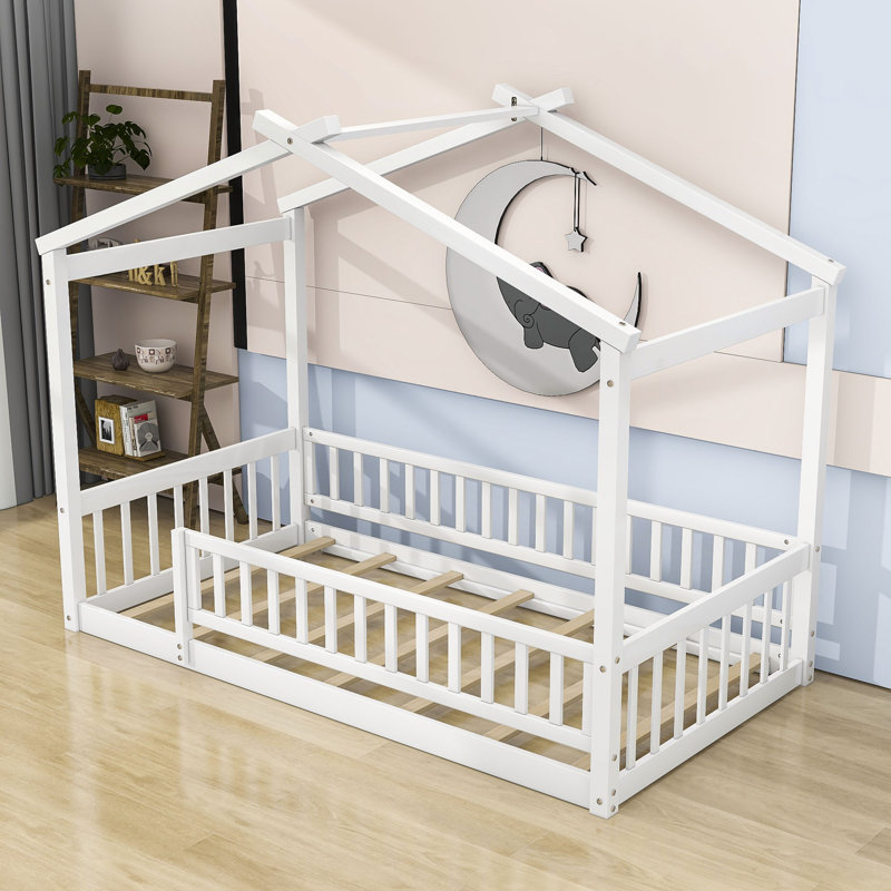 Vonie Wood Daybed with Roof and Slats, White, Twin