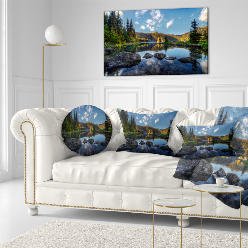 Coussin lombaire Landscape Mountain Lake entouré d'arbres