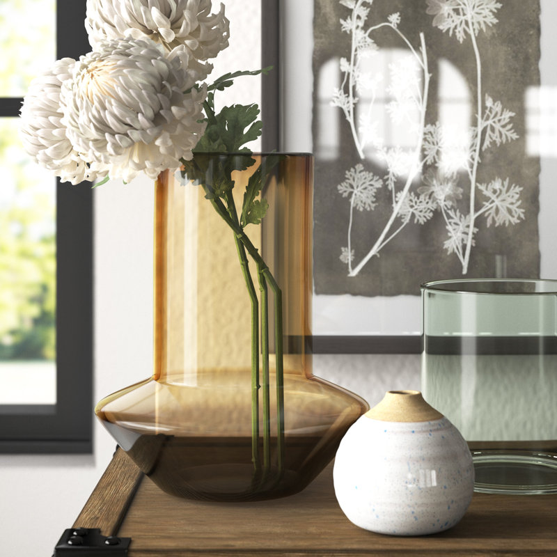 Willis Table Vase, 9.7" H x 8.3" W x 8.3" D
