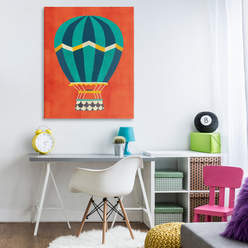 Art mural en montgolfière sur toile rouge par Irene Chan, H 48 po x l 36 po