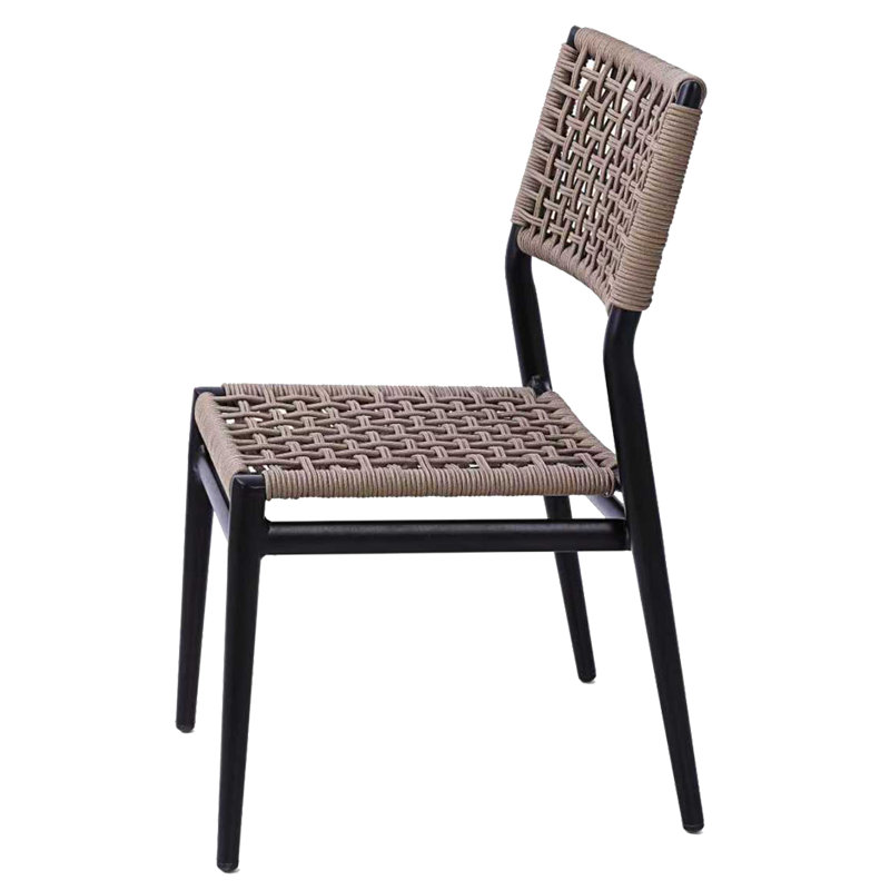 Chaise en métal H & D