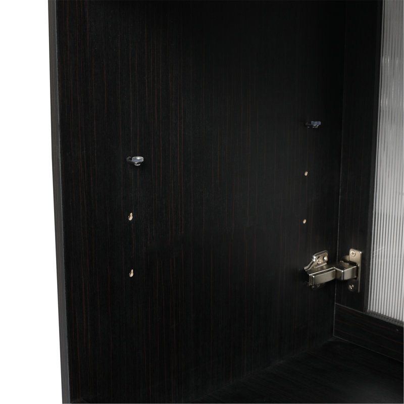 Meuble-lavabo élégant avec lavabo en céramique et porte à fermeture douce, offrant fonctionnalité et élégance.