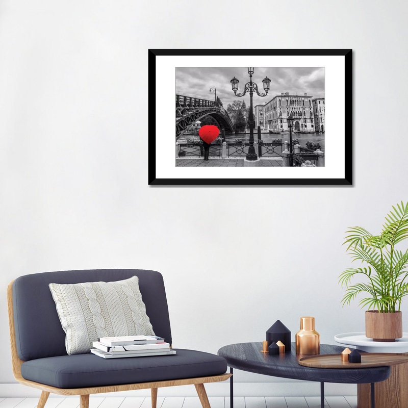 « venice xxi », impression sur toile, H 24 po x l 32 po x P 1 po, Papier d'art encadré noir, Blanc
