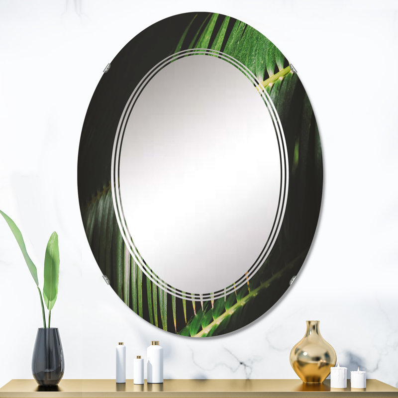 Détail de feuilles de palmier foncé - miroir mural tropical ovale, 36 po x 24 po