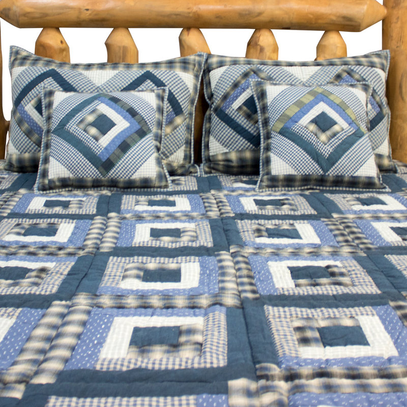 Augustine Traditional Cotton Geometric Shapes Quilt, King