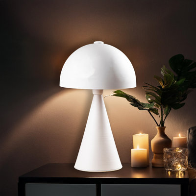 Lampe de table en métal
