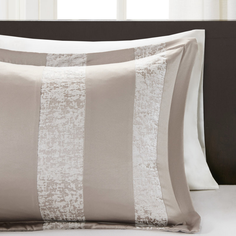 Édredon très grand en chenille taupe - 7 pièces avec options décoratives texturées lavables à la machine et à nettoyer les taches