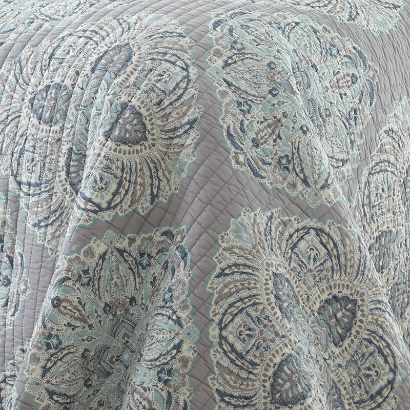 Tania Twin Quilt Set
