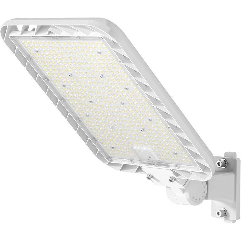 Éclairage extérieur 300W à DEL avec capteur de crépuscule à l'aube, lumière du jour 45 000LM 5000K, lampadaire extérieur étanche IP65 pour la route, la grange, la cour et le parc