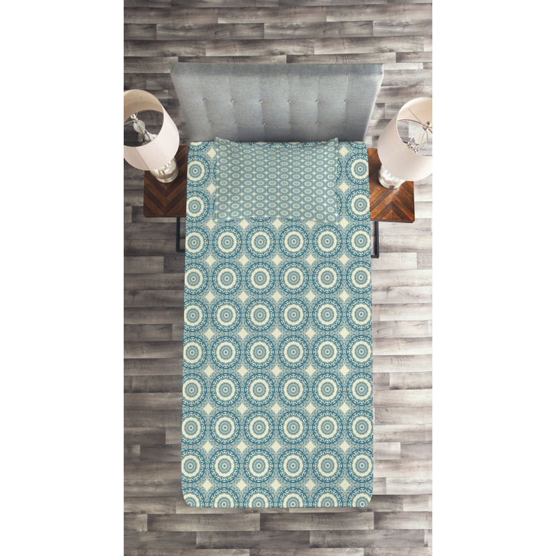 Morrocan Eclectic Polyester Geometric Shapes Coverlet, Twin Bedspread + 1 Sham
