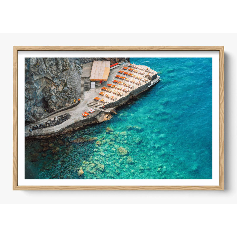 «Ocean Club», Impression encadrée avec passe-partout, Bois naturel, H 26 po x l 38 po