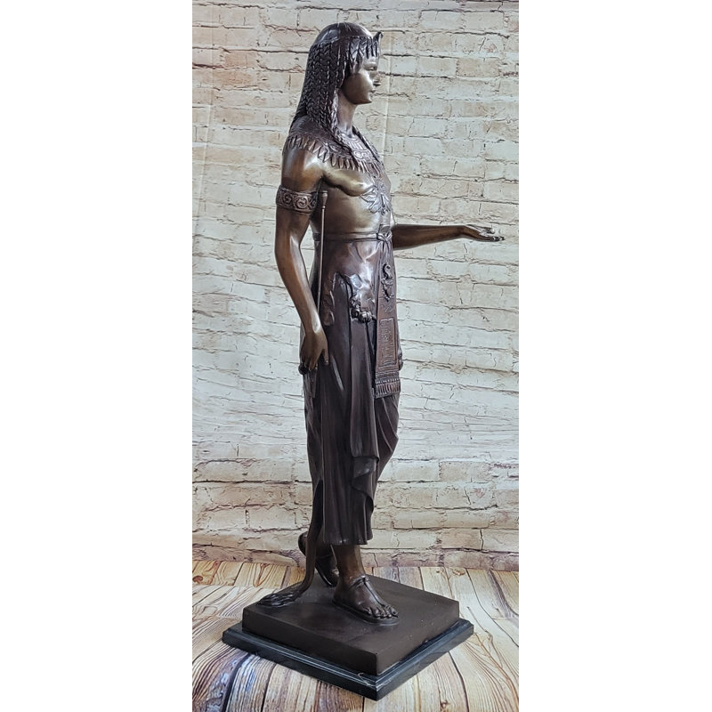 Figurines et sculptures
