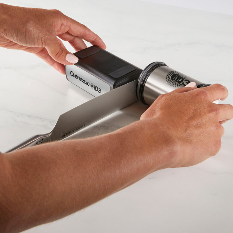 Cuisine ::pro® iD3® Aiguiseur de couteaux à rouleau