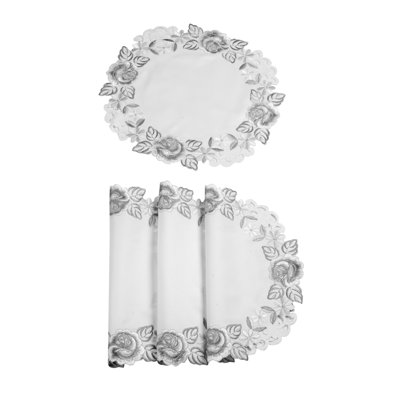 Ensemble de napperons ronds fabriqués à la main avec dentelle florale brodée pour une élégante table de salle à manger et un décor de Noël