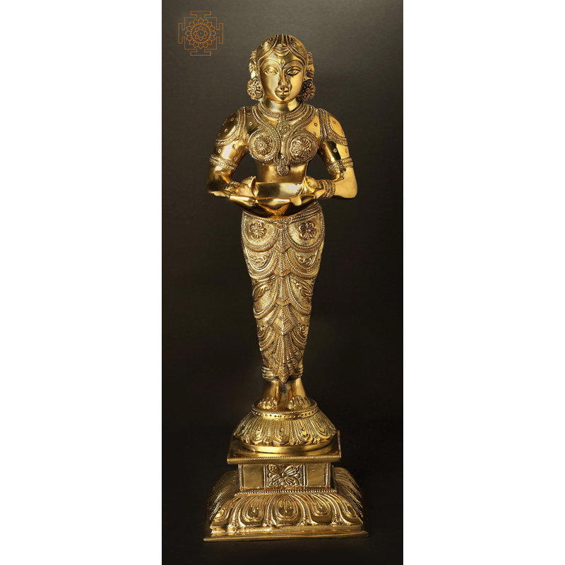 Figurine Superfine exclusivement sculptée Deepalakshmi