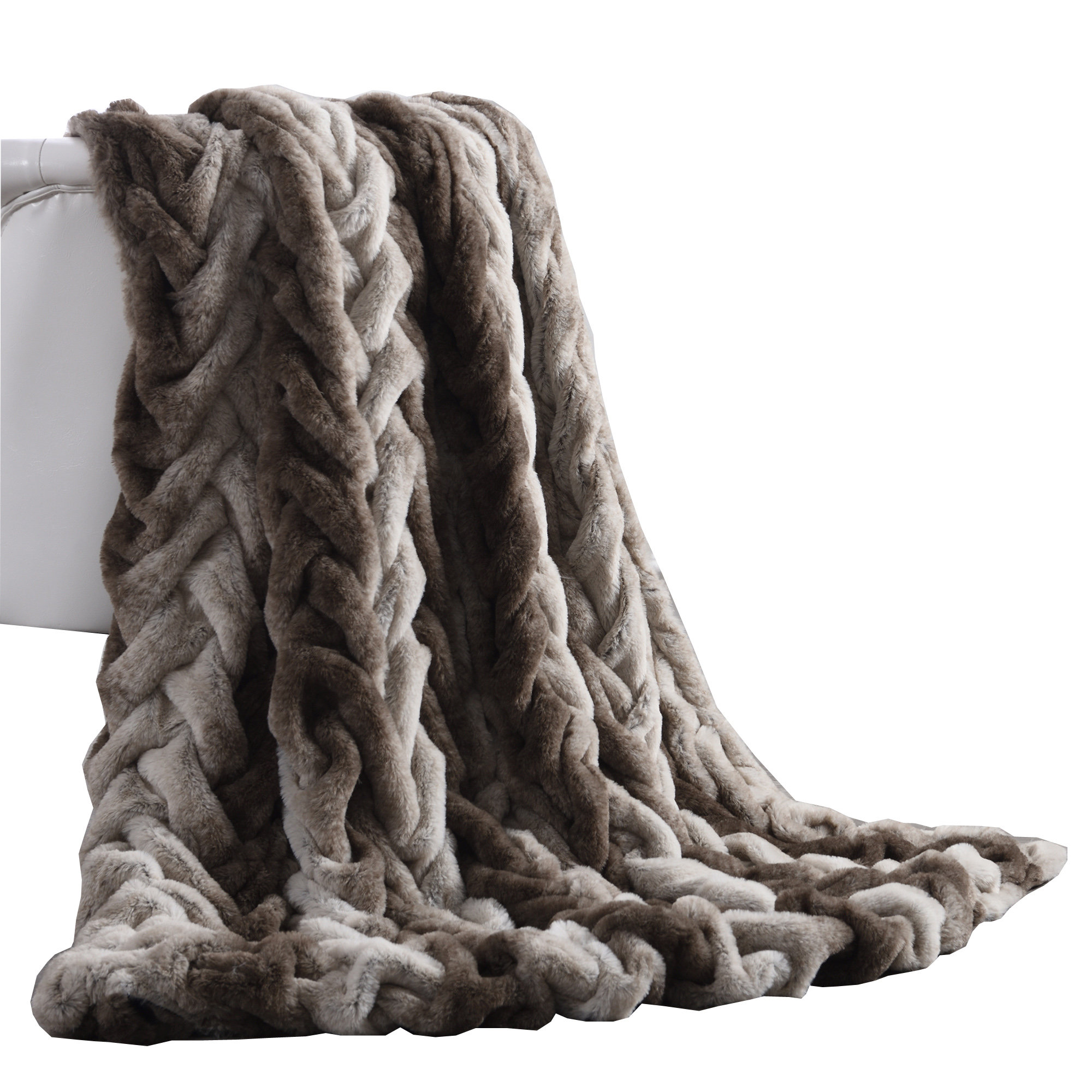 Promo Pouf En Fausse Fourrure Blanche Avec Pieds 30 X 24 Cm chez Maxi