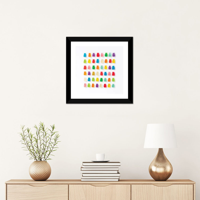 Reproduction de photo « Rainbow Bears » par Erin Summer, Papier encadré noir, Blanc, H 16 po x l 16 po x P 1 po