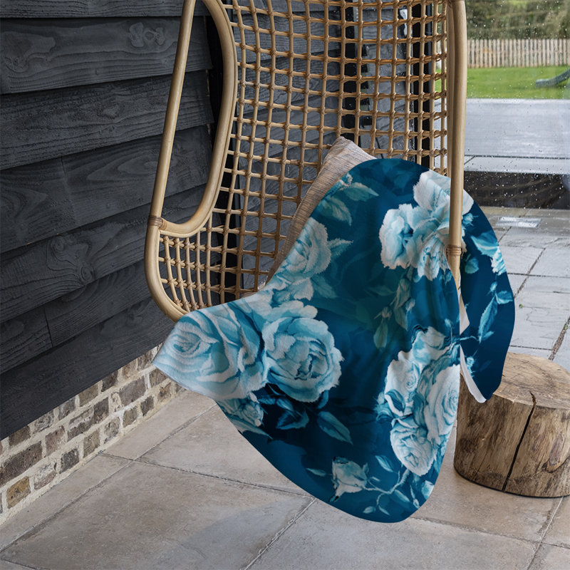 Preciado Quilted Throw Blanket