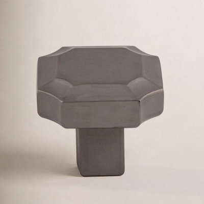 Ellis 1 1/4" Length Mushroom Knob