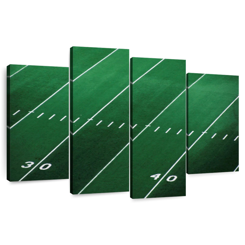 Lined football field Sireci, H 22 po x l 36 po