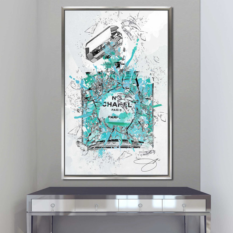 «Assez déjà» (vertical) - impression, H 63,5 po x l 39,5 po x P 2 po, Cadre flottant argent