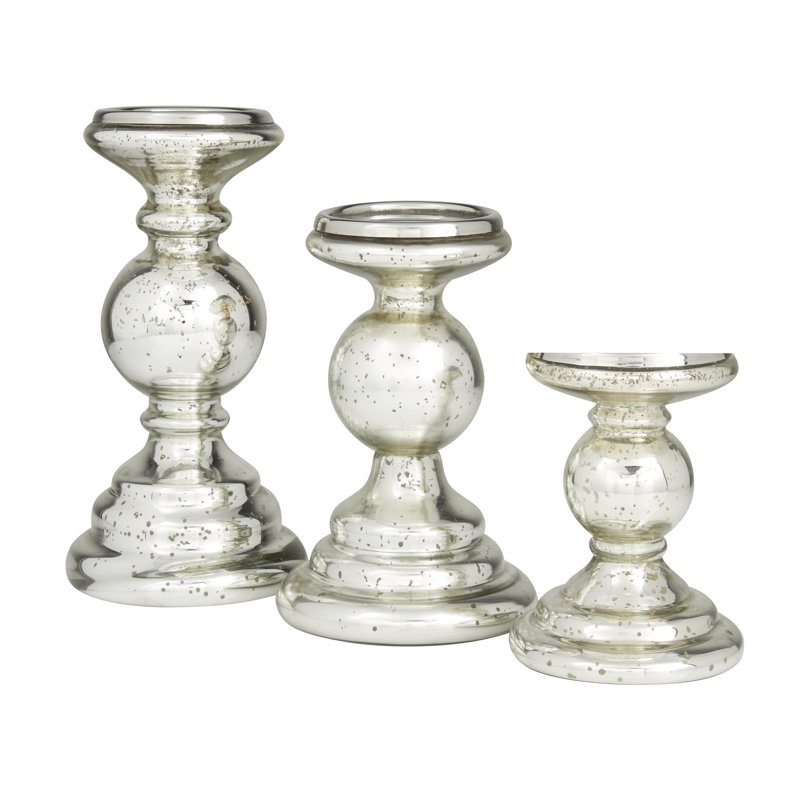 Ensemble de porte-bougie en verre