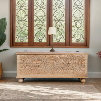 Eilifur Solid Wood Accent Trunk