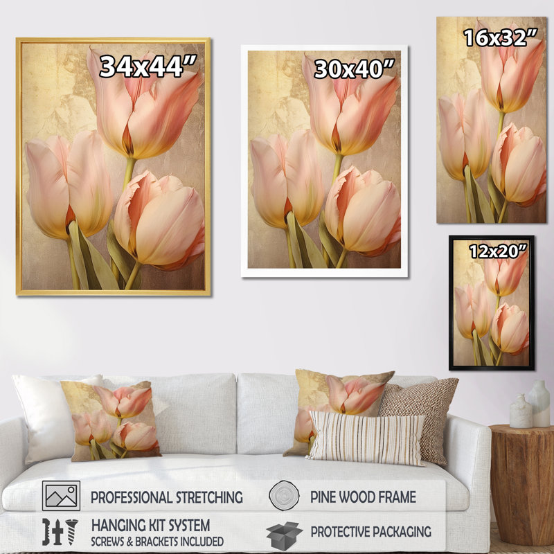 Tulip Dreams IV - impression sur toile florale, Cadre naturel flottant, H 32 po x l 24 po x P 1 po