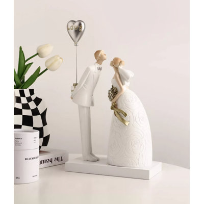 Morayma Figurines & Sculptures