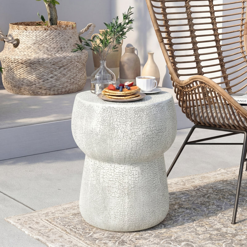 Table d'appoint pour l'extérieur avec processus de fissuration, table basse moderne en béton avec table d'appoint extérieure en forme de tonneau double, tabourets de jardin pour le patio, le jardin, la cour.