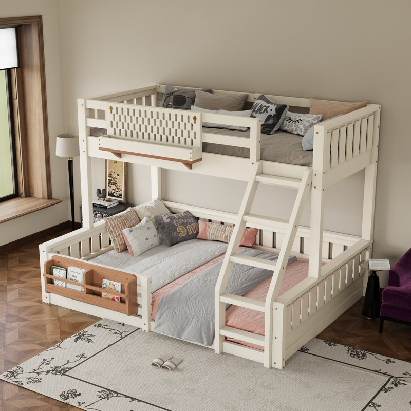 Lit superposé simple au-dessus de grand lit simple en bois massif avec panneau perforé et étagères, Simple TG sur grand