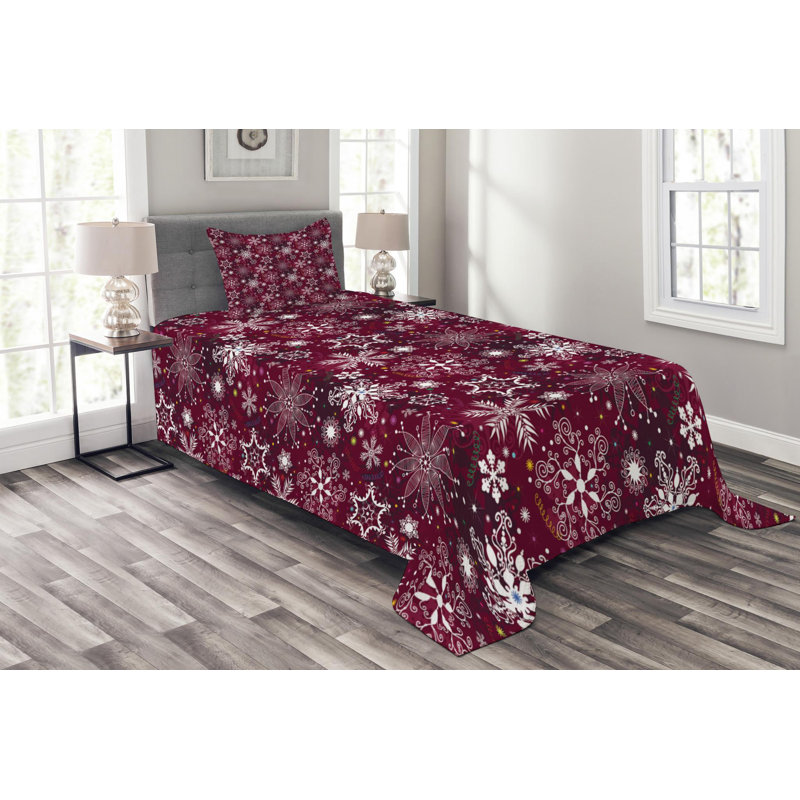Traditional Polyester No Floral Coverlet, Twin Coverlet + 1 Sham