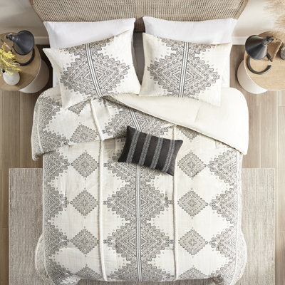Édredon pour lit double / grand 4 pièces avec coussin décoratif. Noir / imprimé. 100%. . Caractéristique d'inspiration mondiale. Imprimé lavable à la machine. Textile