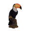 Figurine toucan on souches