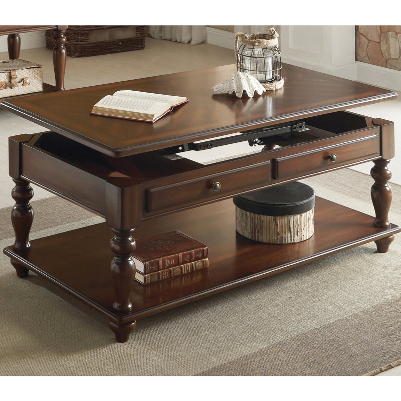 Table basse rectangulaire avec finition noyer et plateau relevable pour rangement