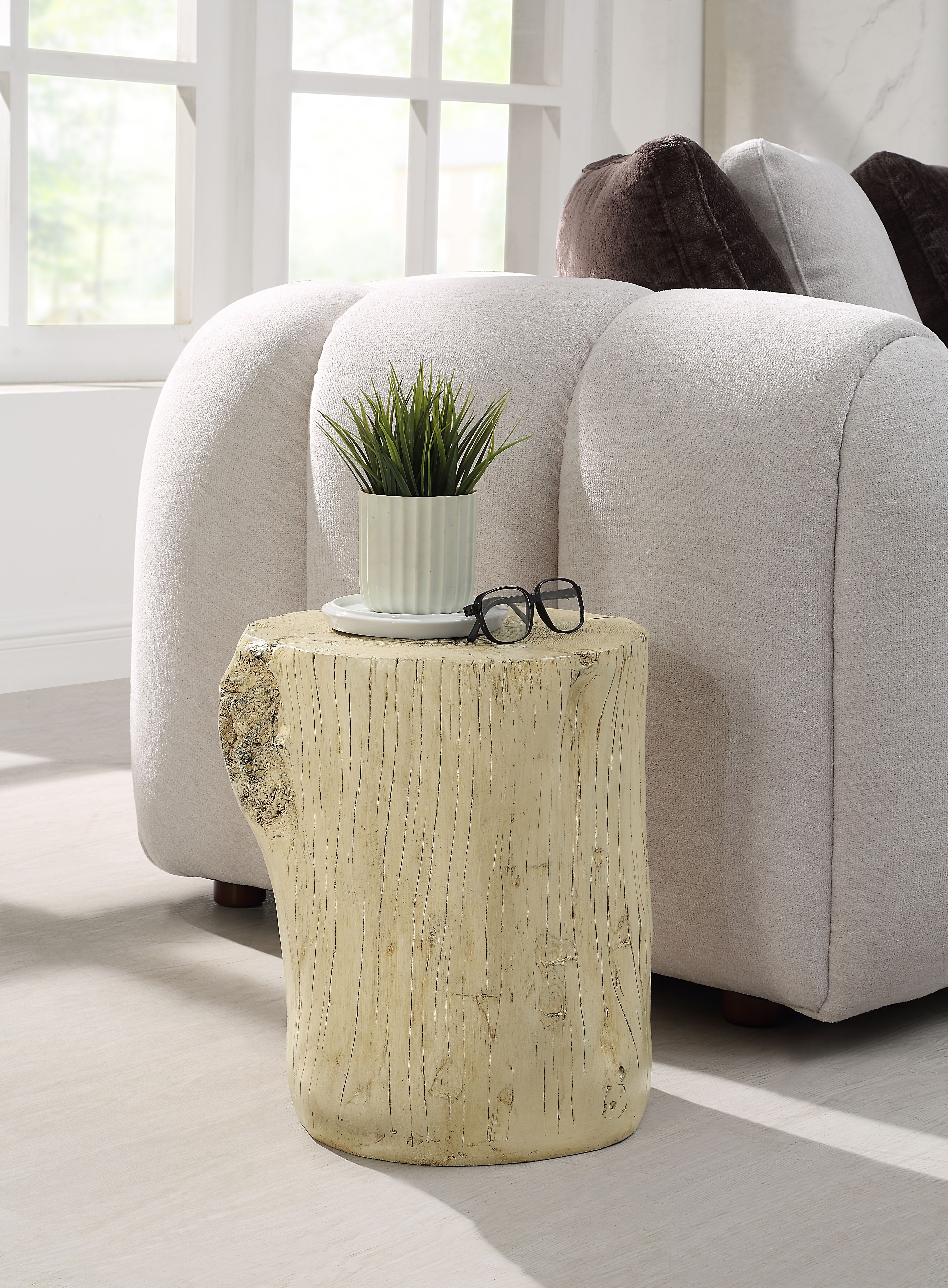 Wayfair Rustic Table Union Rustic Susie Accent Table - Wayfair Canada