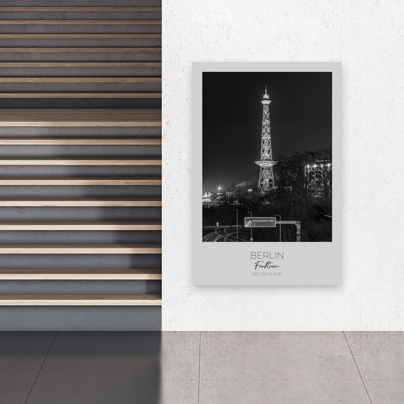 «Illuminated Berlin Funkturm Modern Abstract Contemporary Architecture City», reproduction d'art murale, H 60 po x l 40 po