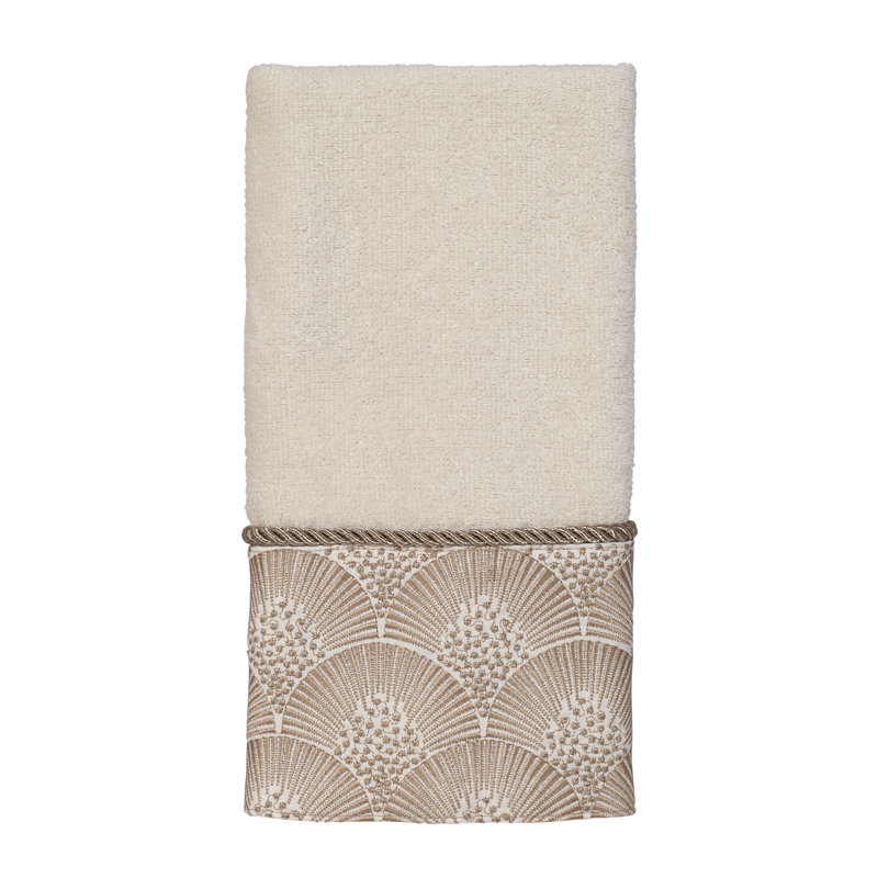 Gerri 100% Cotton Midweight Fingertip Towel, Ivory