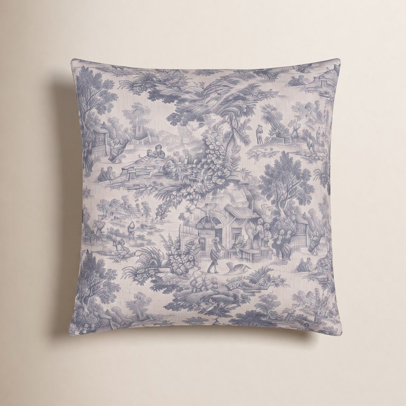 Robbie 20" x 20" Throw Pillow, Navy