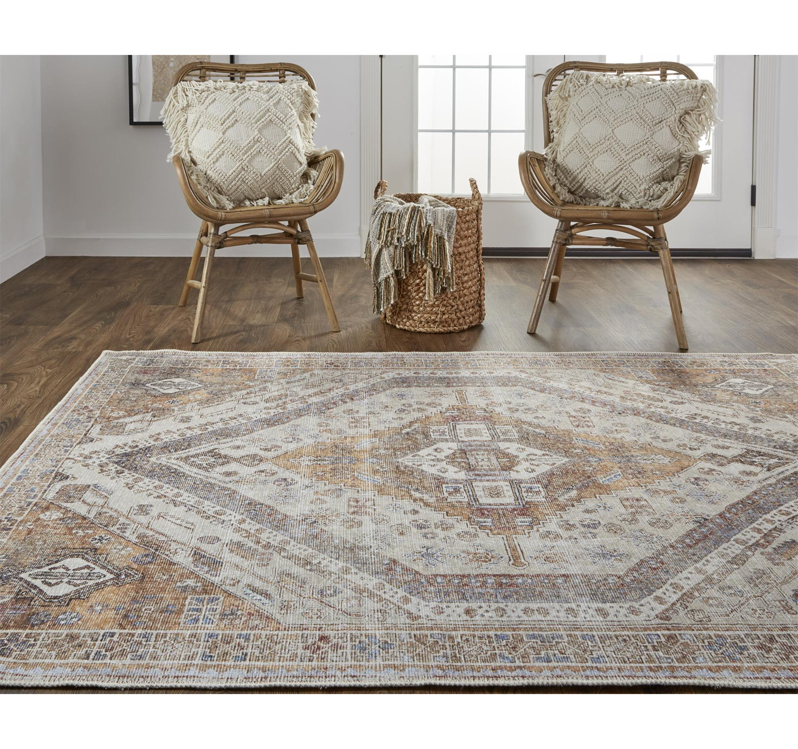Vincenta Machine Washable Oriental Rug, Rectangle 5'3" x 7'6"