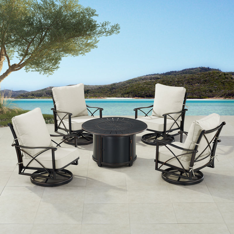 Ensemble de table de foyer en aluminium noir avec quatre fauteuils club