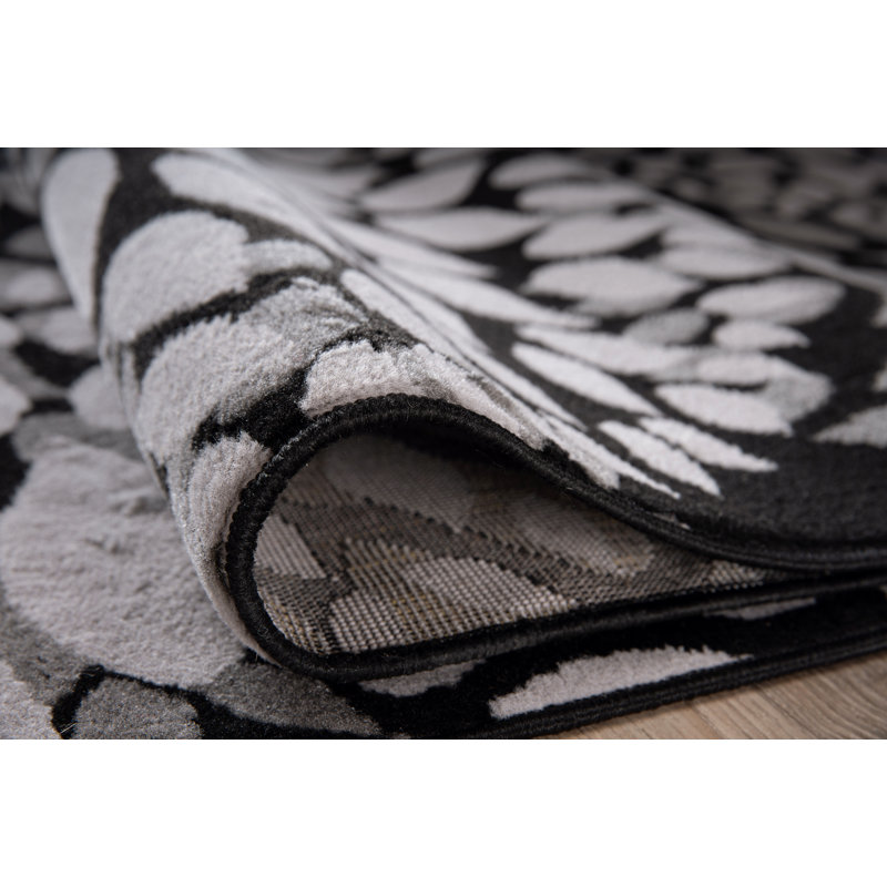 Hazelip Floral Indoor Rug, Rectangle 2' x 3'