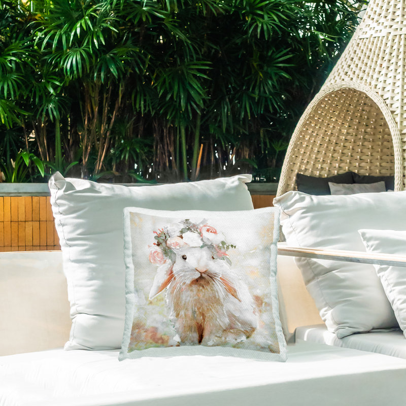 Coussin décoratif à imprimé floral Spring Spring Bunny par Stellar Design Studio