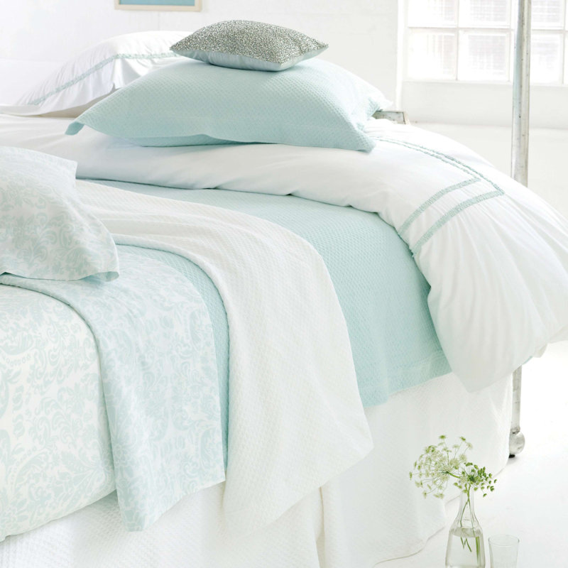 Petite Trellis Matelasse Coverlet, Queen Coverlet, White