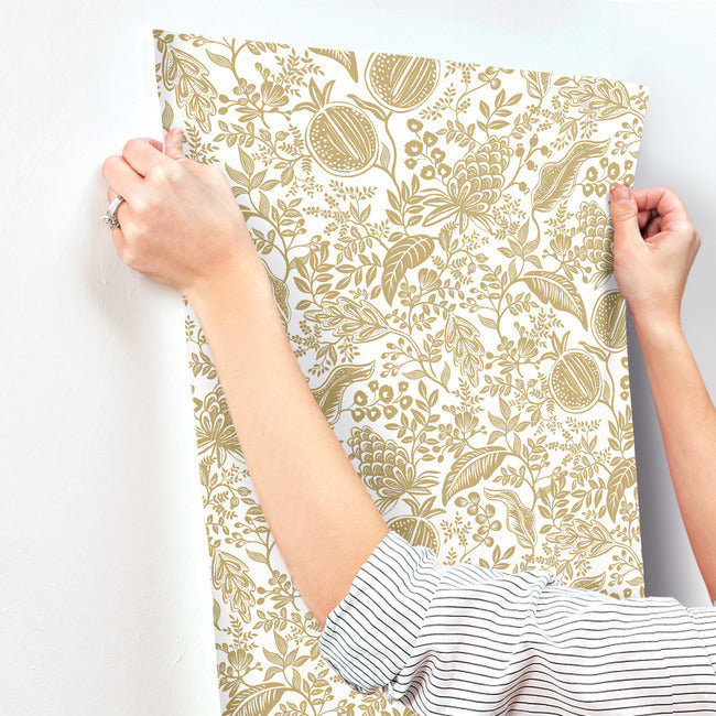 Pomegranate Wallpaper Double Roll, White/Metallic Gold