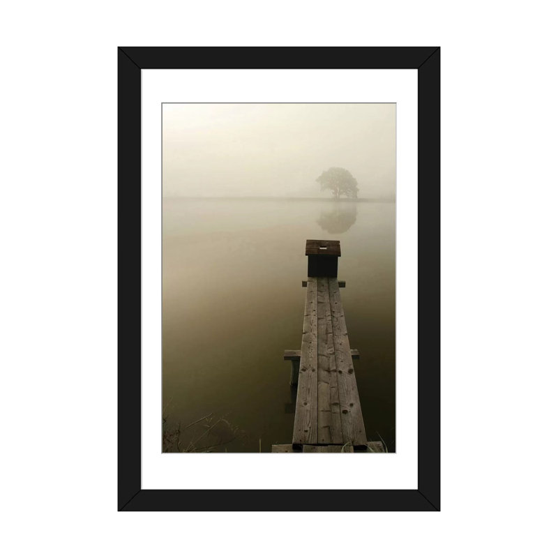« dock iv », reproduction de photo sur toile, H 24 po x l 16 po x P 1 po, Papier d'art encadré noir, Blanc